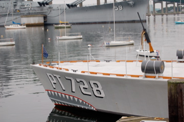 PT-728 Foredeck